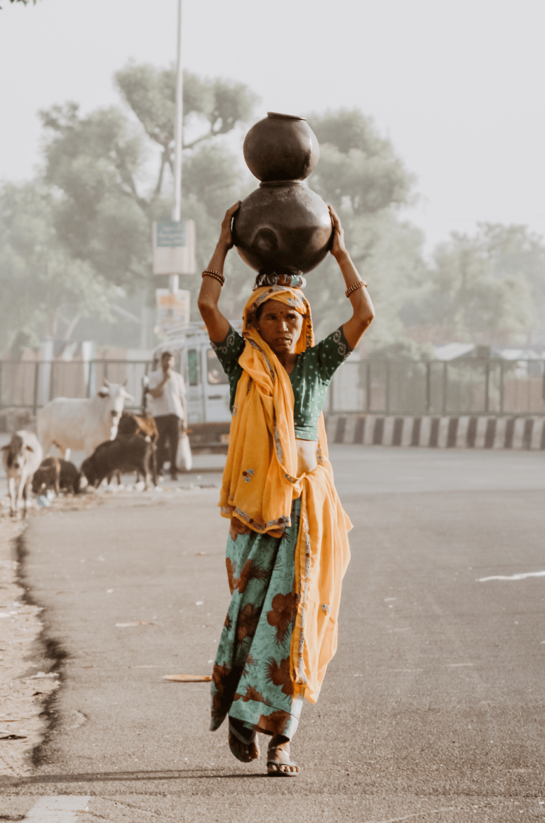 GoVrindavan-Mantenernos-en-una-relacion-toxica (1)